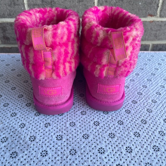 UGG Mini Fluff Quilted Cuff Zebra Rock Rose Suede Sheepskin Boots Size 4 women - Picture 3 of 10
